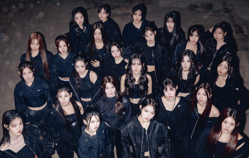 tripleS、K-POP女性グループ最多人数24人の完全体で初のSHOW CASE